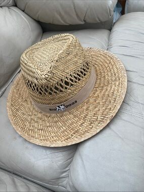 Big Dogs Straw Hat / Beach/Fishing/Cowboy Hat L/XL